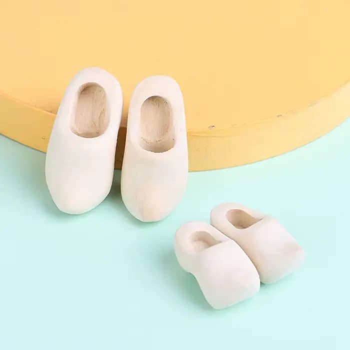 1Pair Doll House Miniature Wooden Shoes 3cm/4cm Simulation Scene Collocation Model DIY Doll Shoes Ac