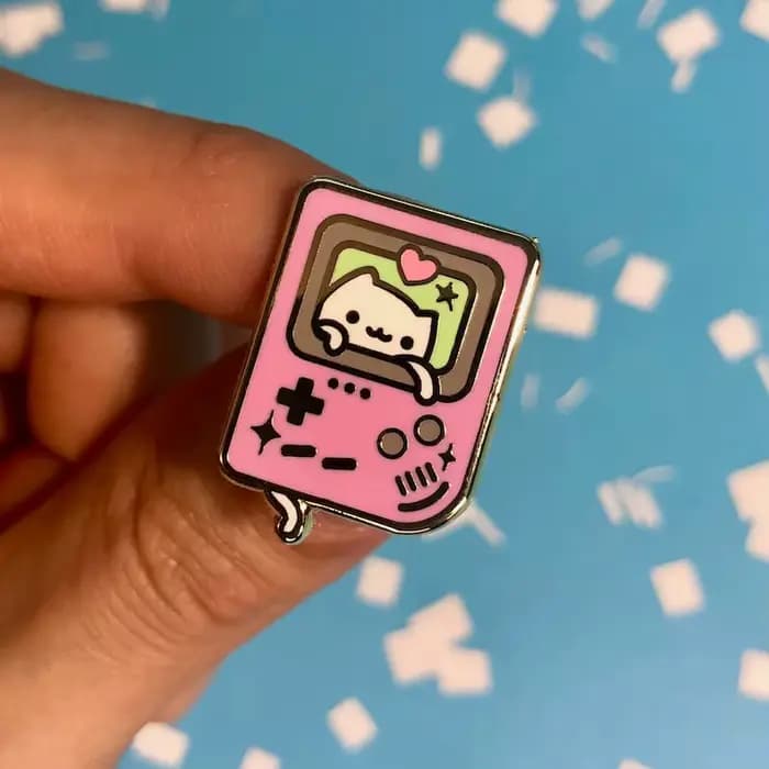 Broche en émail dur de couleur Game Boy rétro