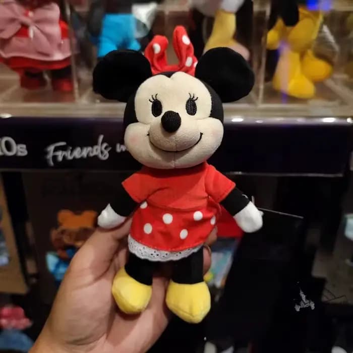 Poupées en peluche originales Disney nuiMOs - Winnie l'ourson, Minnie Mouse, Elsa, Blanche-Neige ave