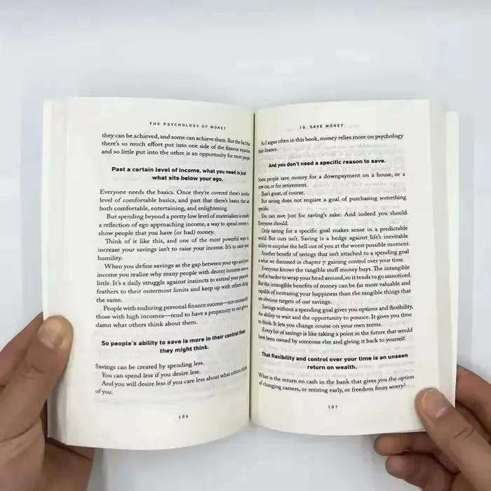 Les livres sur la psychologie de l'argent pour adultes, leçons intemporelles sur la richesse, la cup