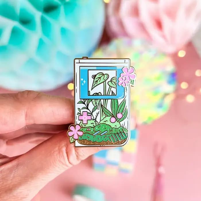 Broche en émail pour jeu de Terrarium