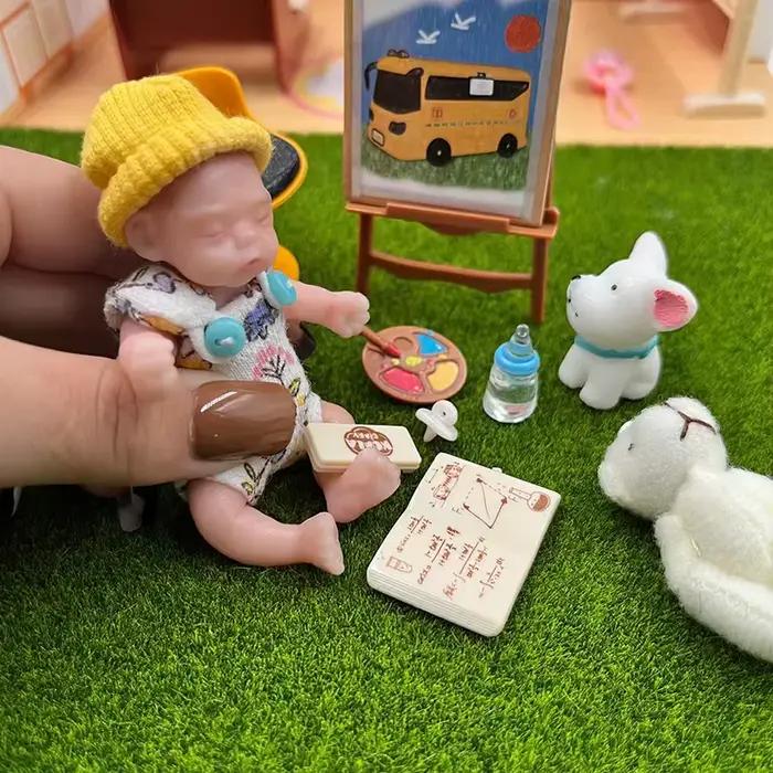 8 cm mignon Mini Silicone Bebe Reborn fille avec 2 ensembles Mini tenues pour chaque bébé Reborn dou