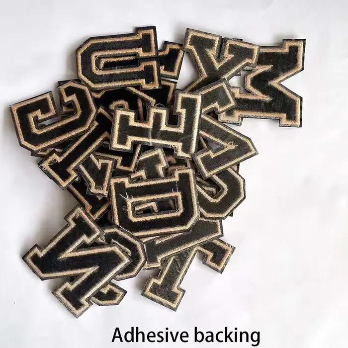 Patchs d'insigne de lettres de l'alphabet anglais A ~ Z, autocollants de broderie d'appliques imprimés léopard pour vêtements, vêtement de nom de bricolage pour enfants et adultes occasions spéciales