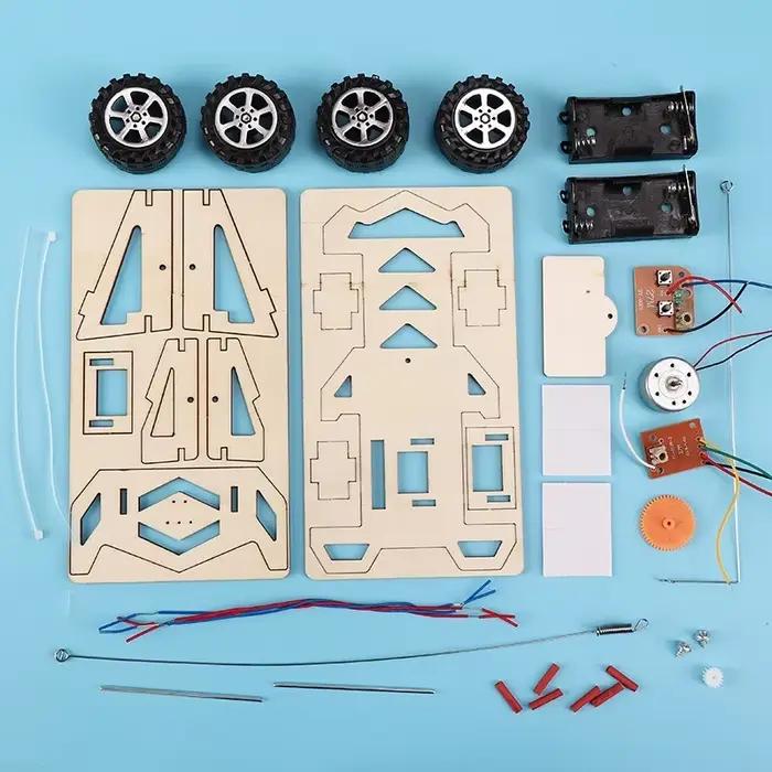 Jouets de course électriques en bois télécommandés pour enfants