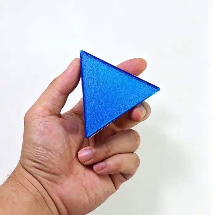 Puzzle triangle impossible