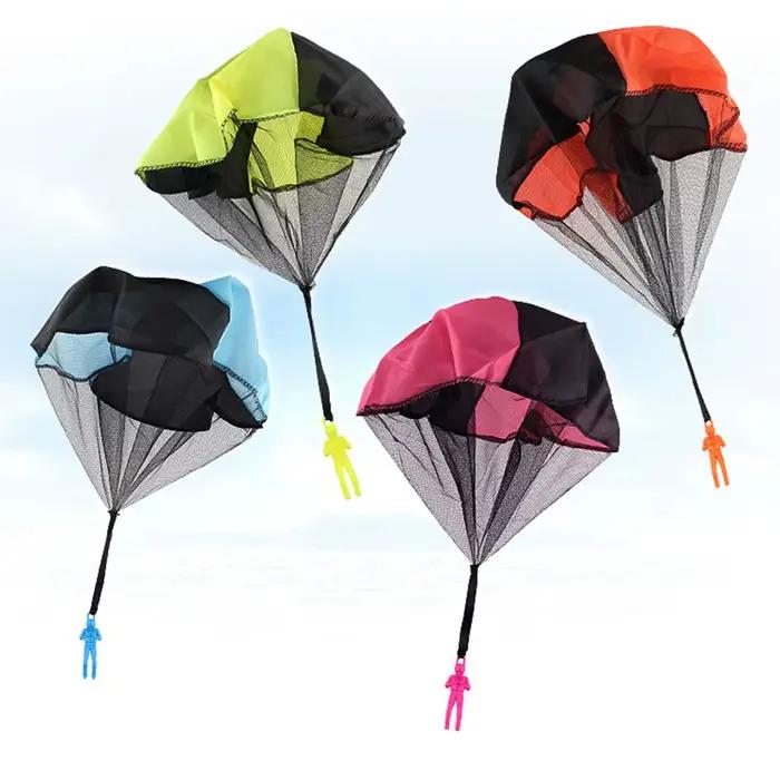 Mini Soldat de Jeu : Parachute de Sport Amusant à Lancer à la Main pour Activités Éducatives et Extérieures