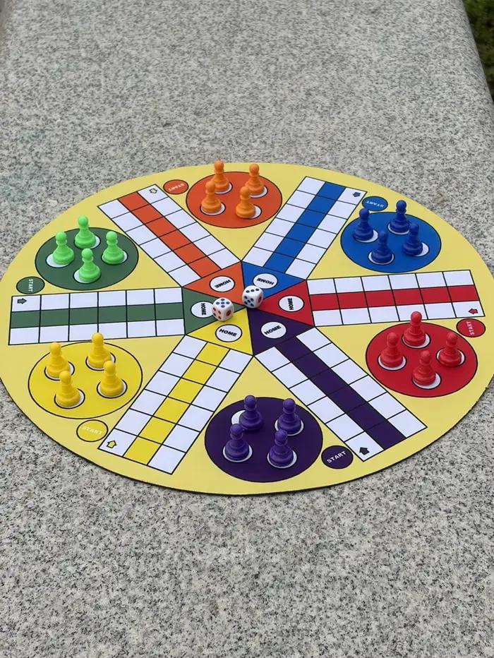 Jeu de société Ludo et Flying Chess pour 4 à 6 joueurs avec dés et pions multicolores
