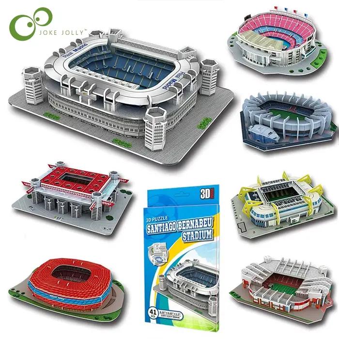 Terrain de Football Miniature en 3D