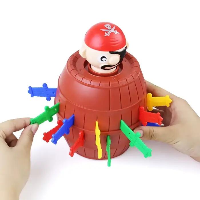 Jouet de pirate amusant en forme de baril