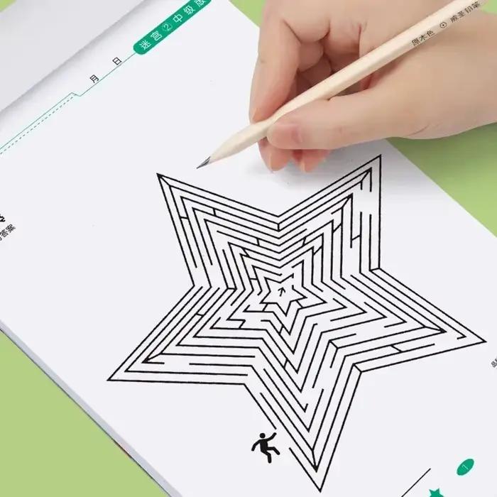Livre de jeux de labyrinthe pour enfants