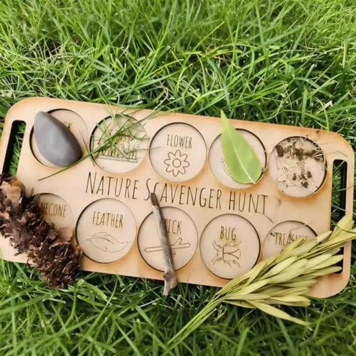Planche portable en bois pour la chasse aux insectes