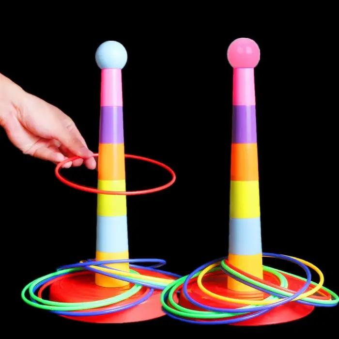Couches d'empilage et anneaux de lancer pour enfants