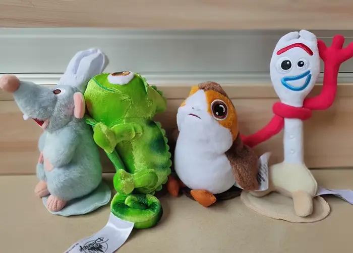 Disney-Jouet en peluche magnétique avec aimant Pal