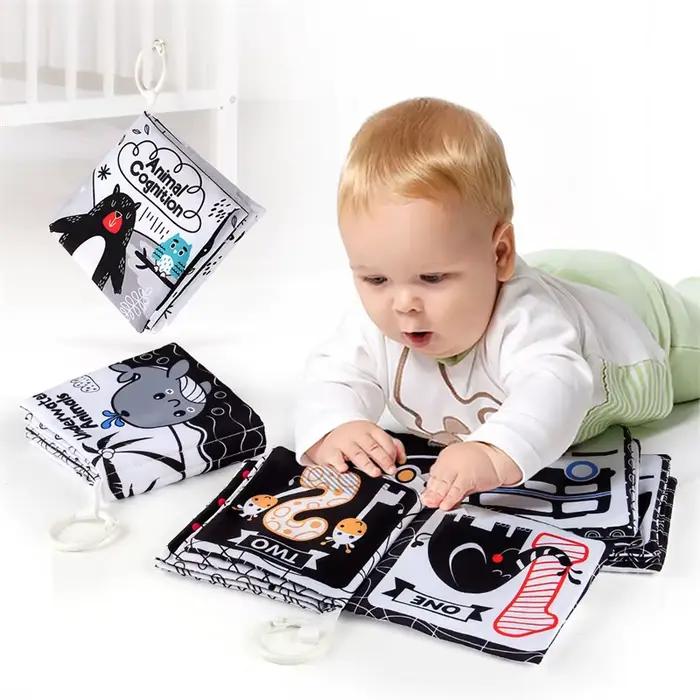 Livre de vêtements doux pour bébé