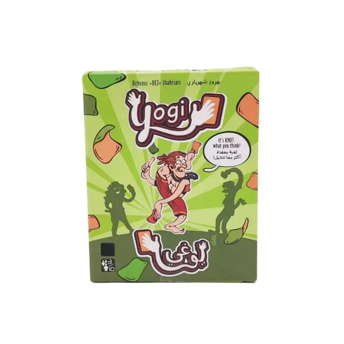Yoga, contorsions folles du haut du corps. Jeux de cartes