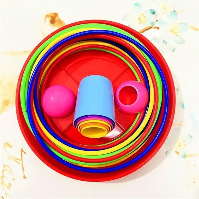 Couches d'empilage et anneaux de lancer pour enfants
