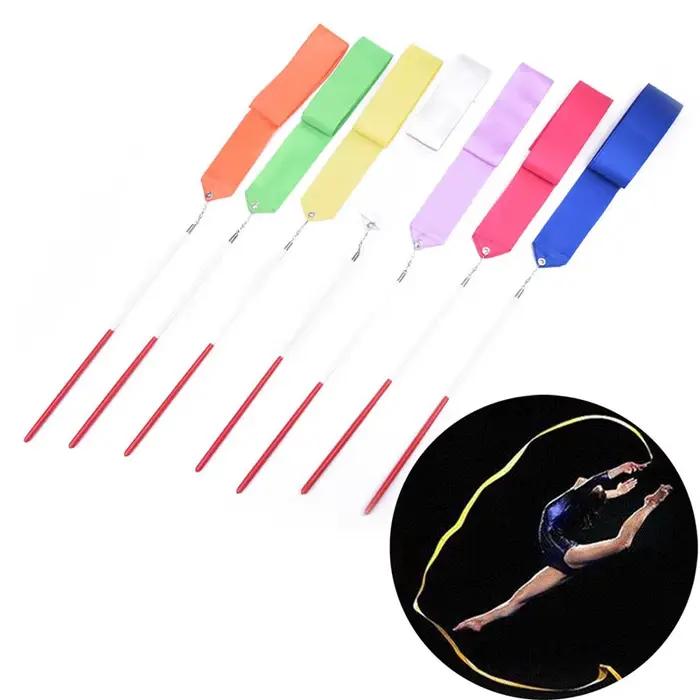 Ruban de gymnastique professionnel pour enfants en polyester 2m de danse rythmique occasionnelle compétition et divertissement彩色文字中混入了非中文字符和标签，为了确保内容的准确性和可读性，我将重新整理并去除不相关的HTML标签，只保留必要的信息，并调整语言以符合中文的习惯表达。以下是调整后的版本： --- 梦幻舞蹈丝带，激发孩子创意 想象一下您的孩子在舞台上闪耀，通过我们的专业舞蹈丝带，让每一个动作都变成一幅动人的艺术作品。无论是比赛、学校表演还是在家里玩耍，这些丝带