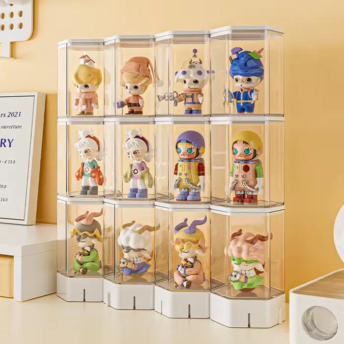 Boîte de rangement et présentoir pour poupées et figurines faites main