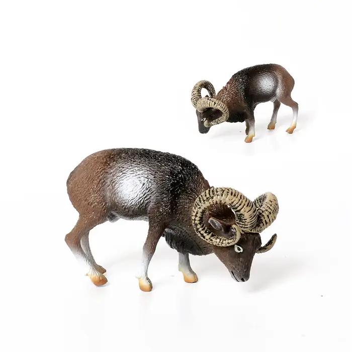 Figurines d'animaux en plastique