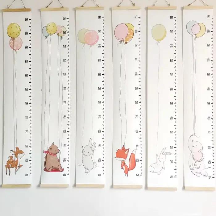 Tableau de croissance des enfants avec cadre en bois