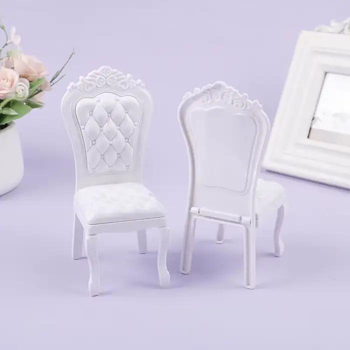 Table à manger et chaise de bureau d'ordinateur pour décor de maison de beurre