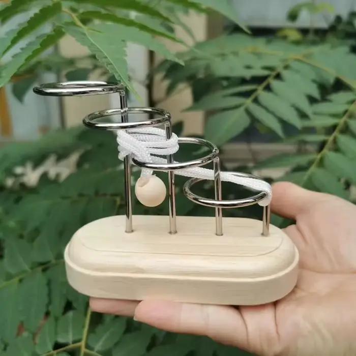 Casse-tête chinois LuBan Lock puzzle 3D forme géométrique bois jeu éducatif pour adultes et enfants occasions spéciales