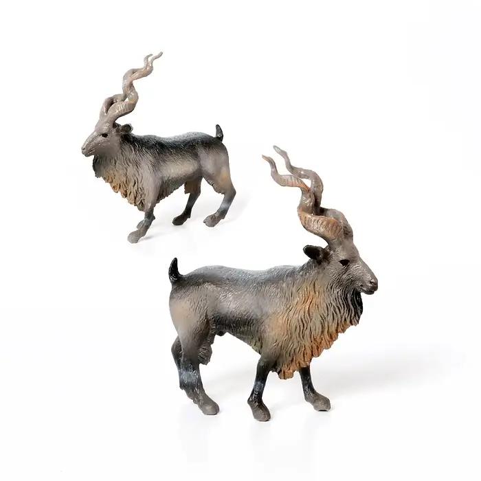 Figurines d'animaux en plastique