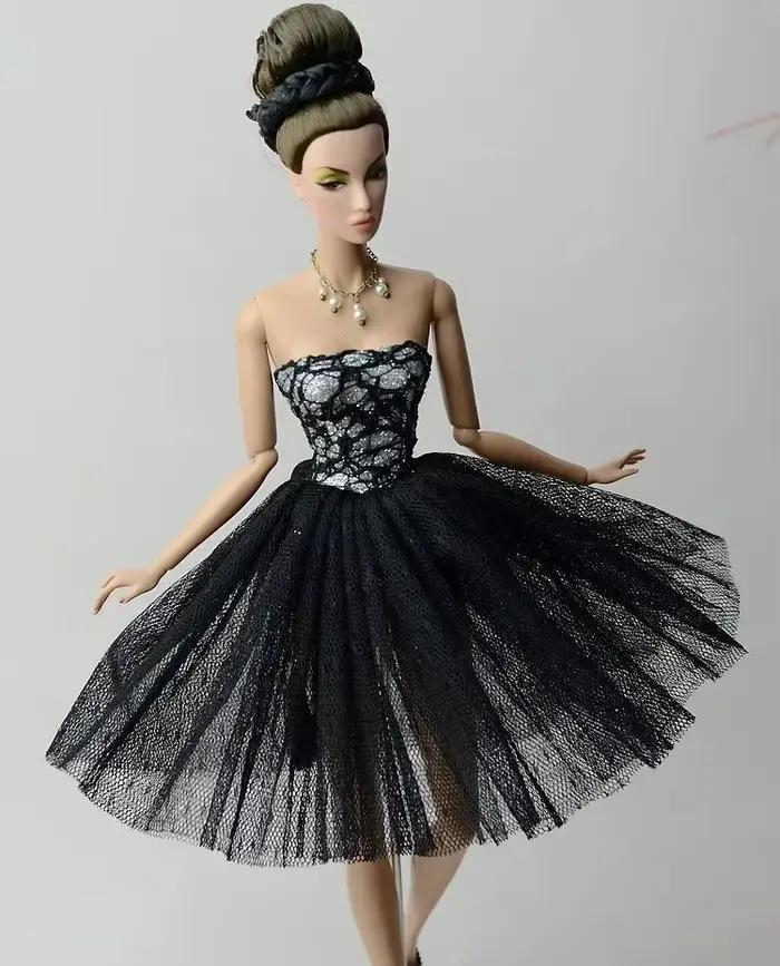 Robe de Ballet Faite à la Main pour Poupée
