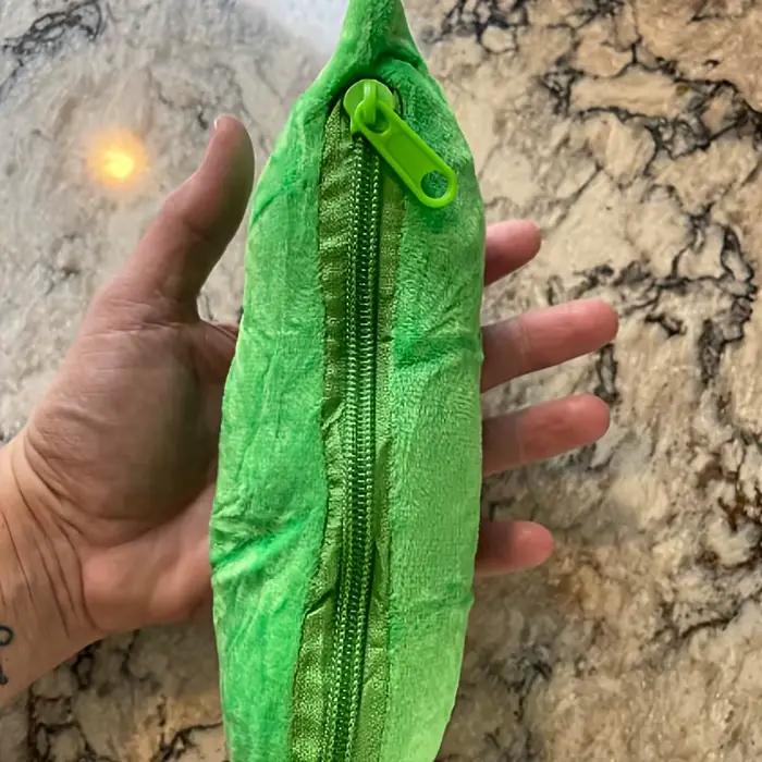 1 adorable jouet en peluche pour chien en forme de coque de pois avec visage souriant - Doux