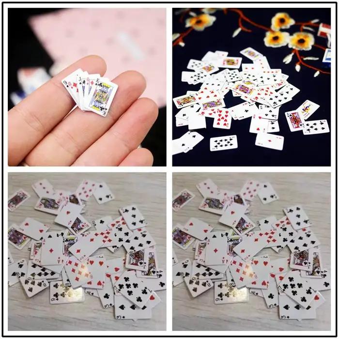 Mini Jeux de Cartes Poker Mignons Accessoire Décoration Maison de Poupées Jeu de Société Occasions Spéciales