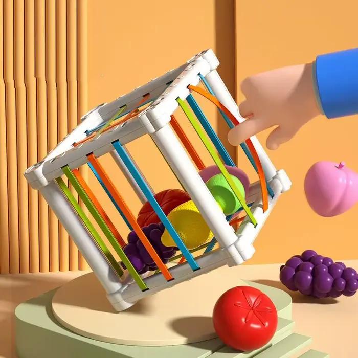 Jeu de tri de cubes colorés pour bébé