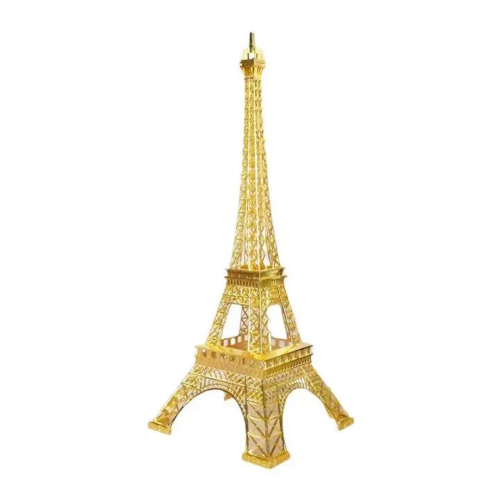 Modèle en métal de la Tour Eiffel
