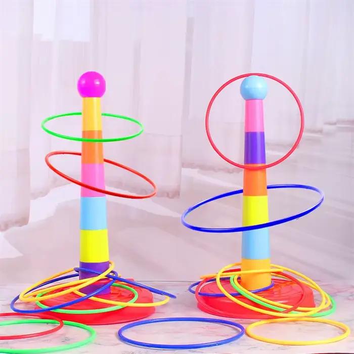 Couches d'empilage et anneaux de lancer pour enfants