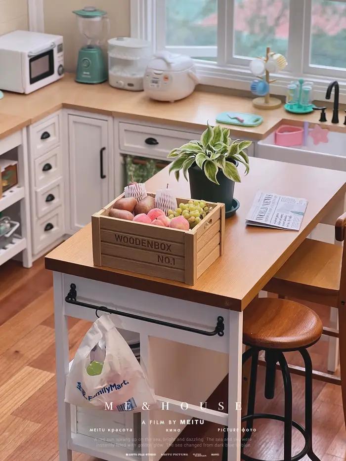 Boîte de rangement en bois pour maison de poupée