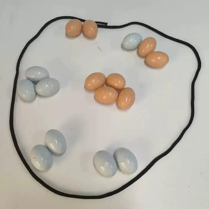 Jeu de pierres magnétiques interactif adapté aux adultes et aux enfants - jeu de stratégie, plateau de haute qualité, côté le plus long 3,4 cm.