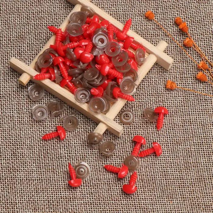 Nez triangulaire en plastique pour poupées