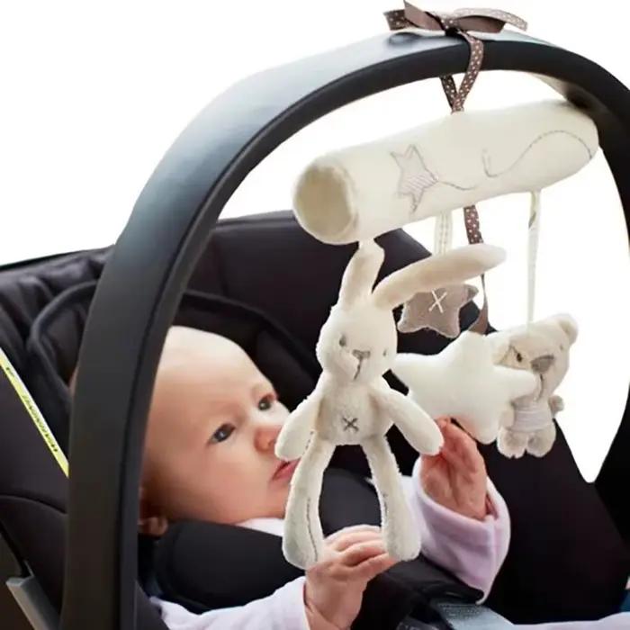 Lapin suspendu pour bébé