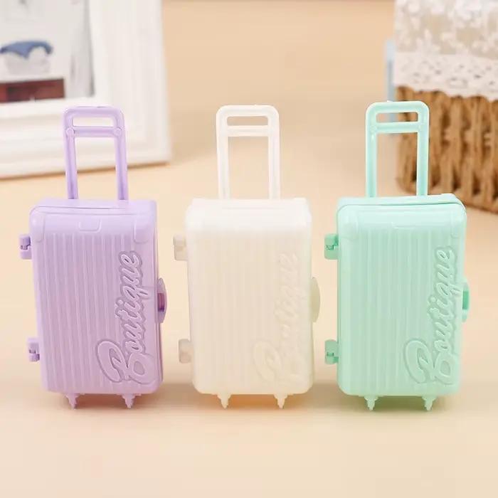 Maison de poupée Miniature en plastique multicolore