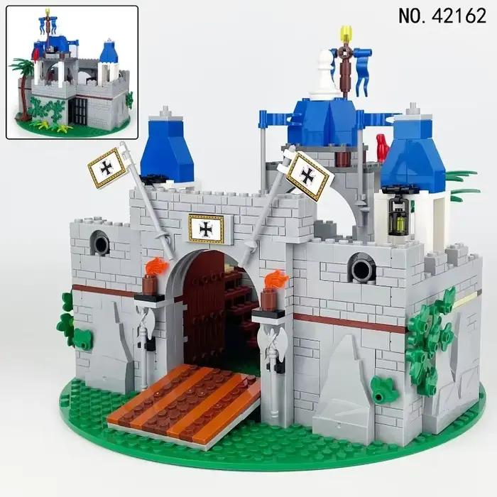 Modèle créatif de construction de château de chevalier romain médiéval à faire soi-même