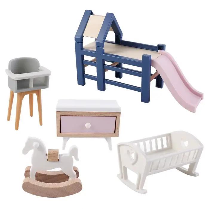 Maison de poupée 1:12, Cheval en bois