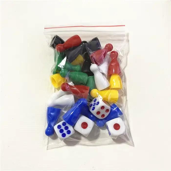 24 pièces Chessman + 4 pièces dés en plastique pattes humaines pièces de jeu pour jeux de société marqueurs de table composants