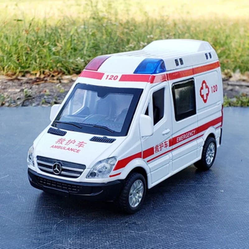 Modèle de voiture d'ambulance en alliage 1:32, jouet en métal moulé sous pression, modèle de camion