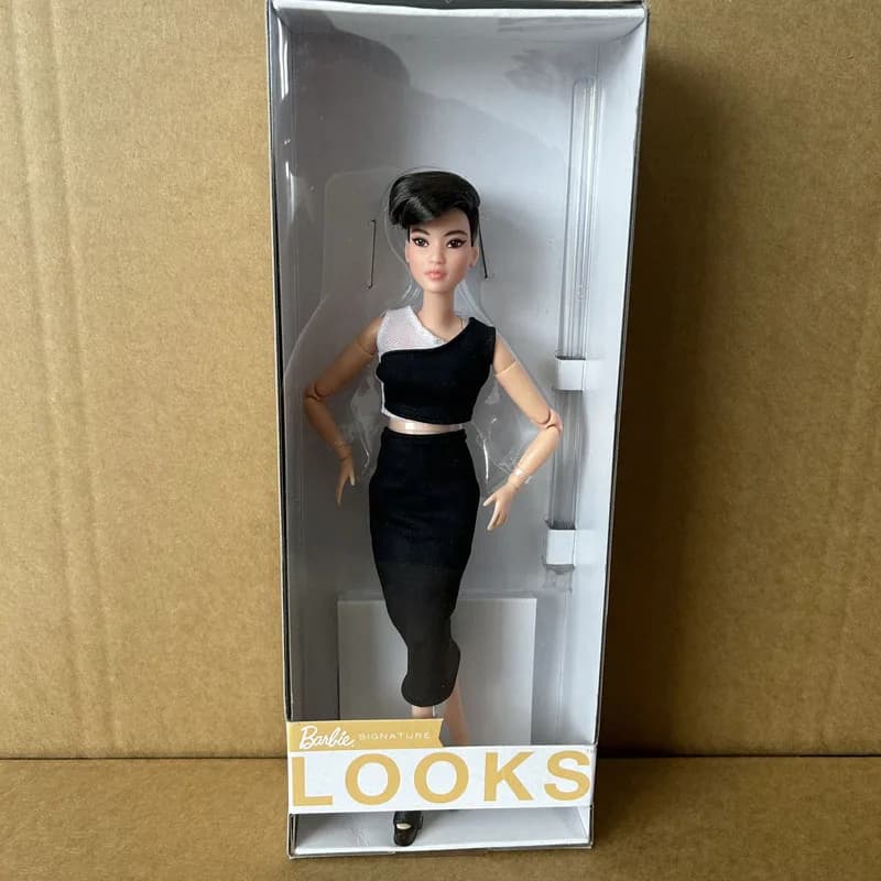 Barbie Fashion Collection poupée multi-articulation mobile cheveux bouclés Look cadeau pour les fill