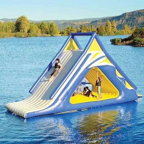 Parc aquatique gonflable d'îlot flottant d'eau parc aquatique gonflable avec des jeux de cours d'obs