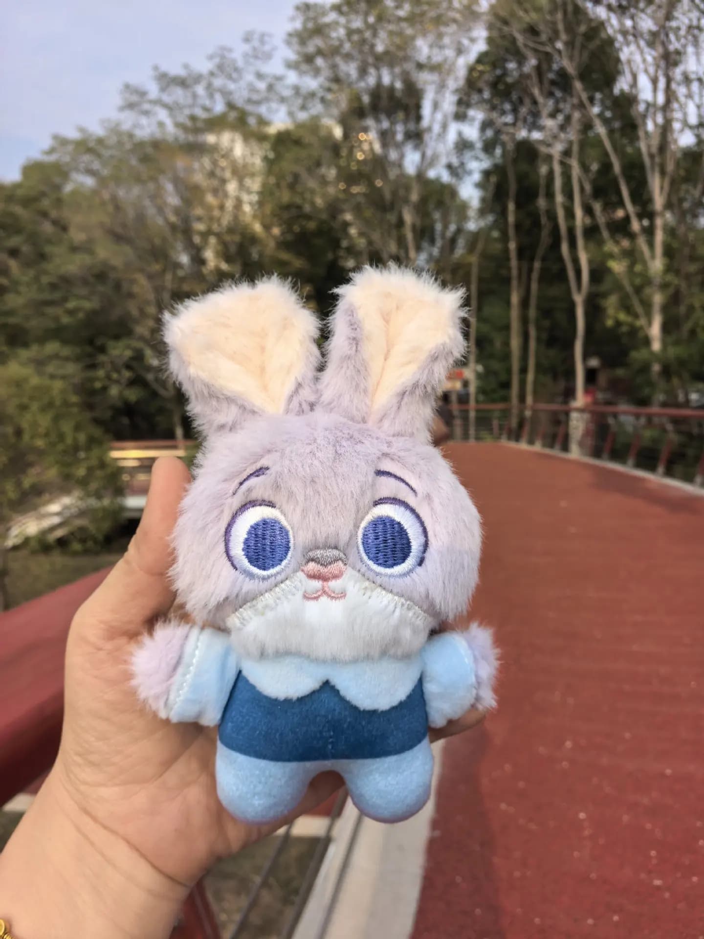 Zootopia peluche sac à dos porte-clés poupée mignonne cartable pendentif saisir Machine poupée vente