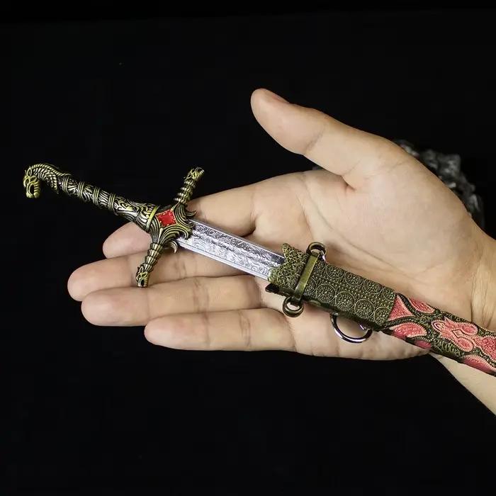 Nouvelle figurine de jeu de 30 cm, modèle en métal, accessoires de décoration, épée jouet, ornements