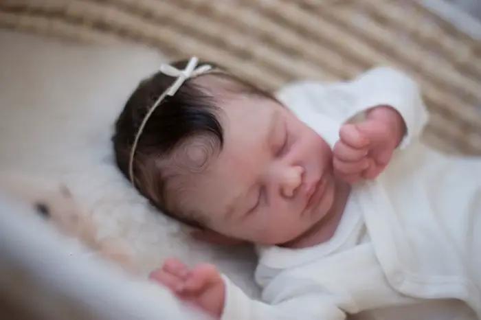 Kit Reborn Soft Touch avec COA Bebé, Body Muñeca, Avelee Sleeping Sweet Baby, 20"