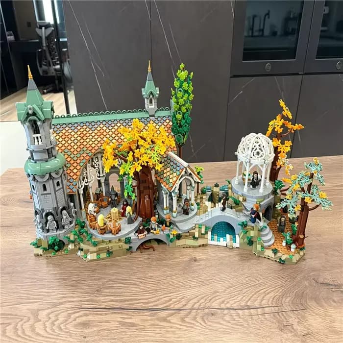 Briques de construction Fantasy Elven Sanctuary, modèle de château médiéval 10316 avec détails d'arb