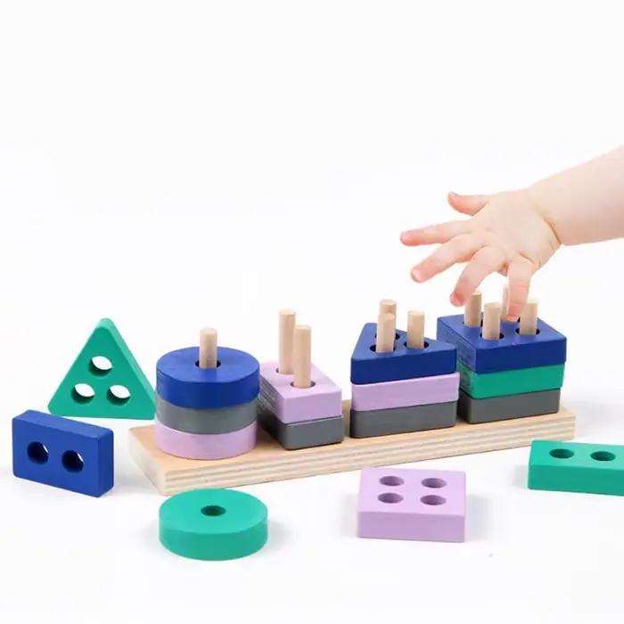 Blocs de construction quatre ensembles de colonnes à manches géométriques pour enfants