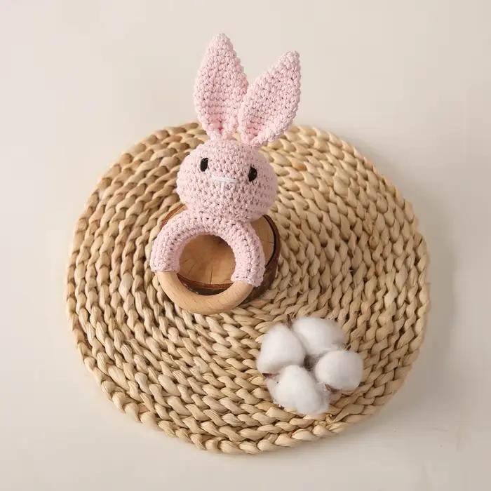 Jouets en crochet pour bébé, hochets lapin en bois faits main pour Pâques, 0-12 mois, hochets lapin doux quatre couleurs, jouets de dentition pour nouveau-né